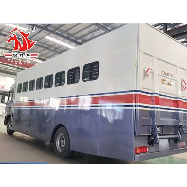 内蒙古自行式运马车